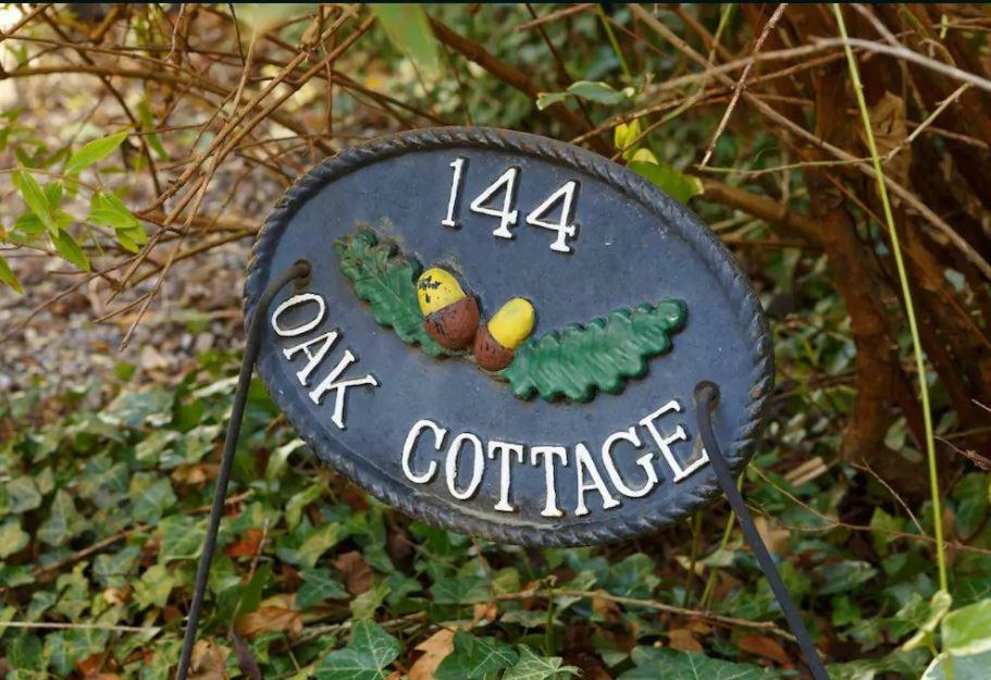 Oak Cottage Thorndon Exterior photo